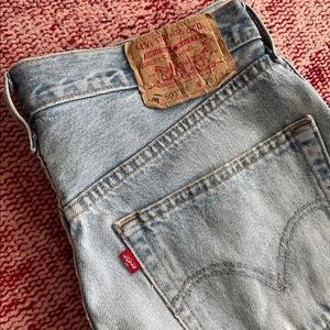 Levi’s 501 Jeans